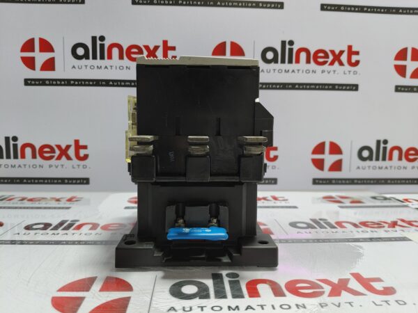 Allen Bradley 100-B110N*3 Contactor with Auxiliary Contact Block 195-GA10