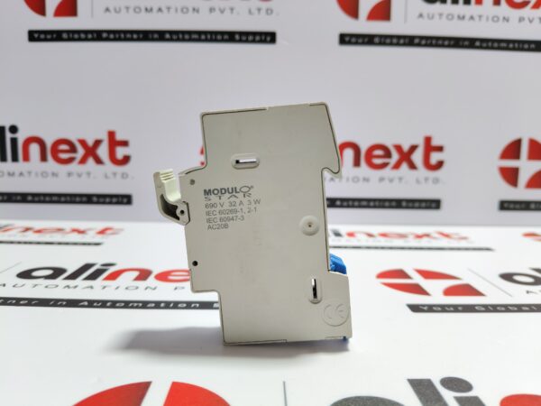 Lot of 4 Pcs of Ferraz Shawmut CMS101 Fuse Holder CMS 101 10X38 32A 690V