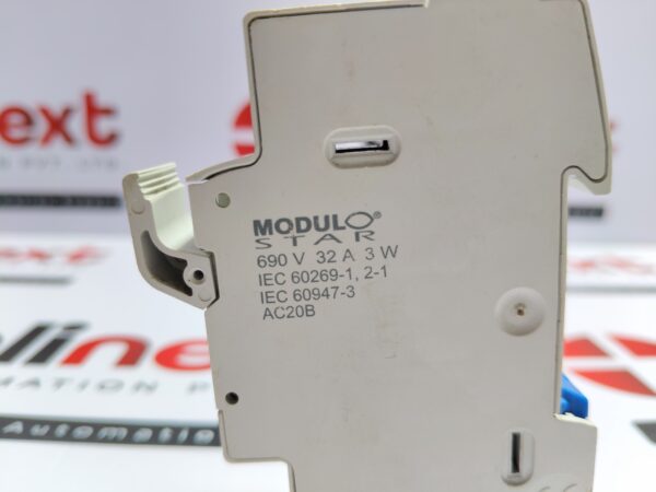 Lot of 4 Pcs of Ferraz Shawmut CMS101 Fuse Holder CMS 101 10X38 32A 690V