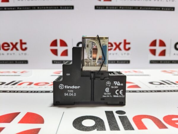 Finder Power Relay 55.34.9.024.0070 with Socket 94.04.0