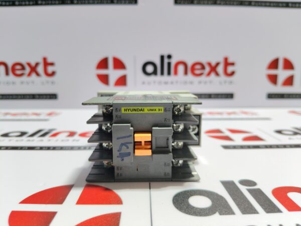 Hyundai UMX 31 Contactor Relay 20A 750VAC Coil 110V