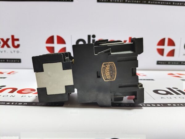 Hyundai Contactor with Auxiliary Contact Block HAB22 HMX