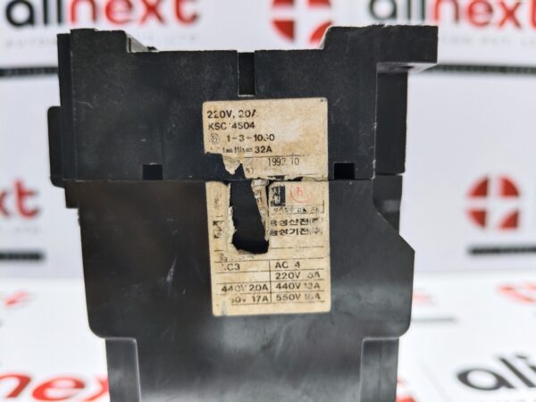 KSC 4504 With Hyundai HAB22 Auxiliary Contact Block HAB 22