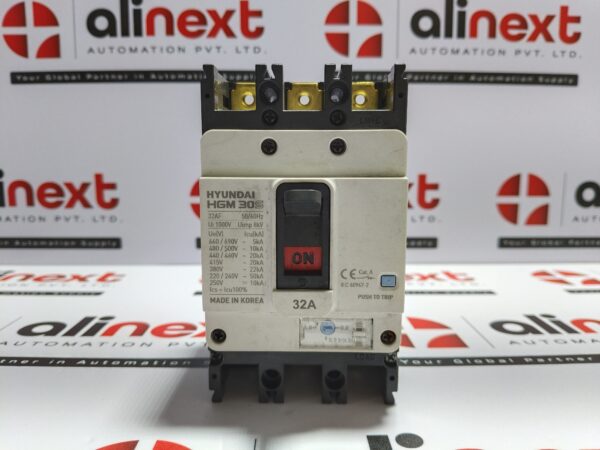 Hyundai HGM30S-F Circuit Breaker HGM 30S 3Pole 32Amp
