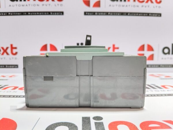 Hyundai HiBS 63 Circuit Breaker HiBS63 40Amp 3Pole