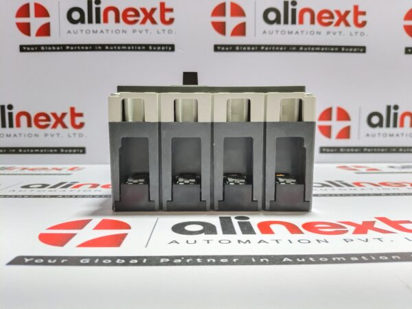 Siemens 3VL1703-1EA46-0AD1 Circuit Breaker VL160X N 4-Pole 32A