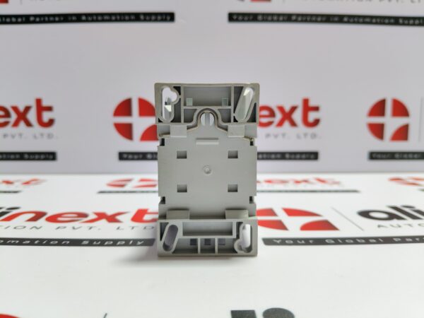 Hyundai UMC 12B Magnetic Contactor 20A 750V 6KV