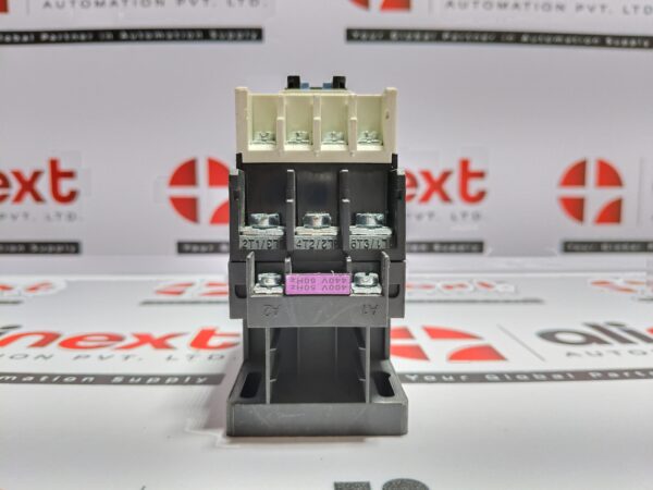 Hyundai Electric HGC40 Magnetic Contactor 60A 400V 50HZ 440V 60HZ