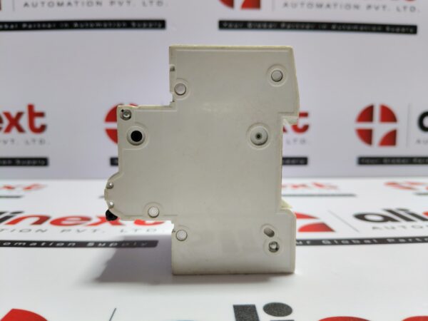 Siemens 5SJ63 MCB C1 Circuit Breaker 3-Pole 400V