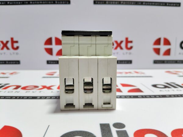 Siemens 5SJ63 MCB C1 Circuit Breaker 3-Pole 400V