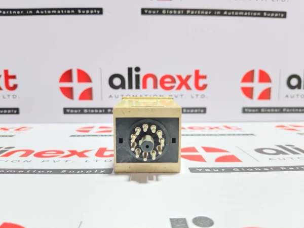 Autonics AT11D timer 0-5 Hrs DC 24V 3A 250VAC