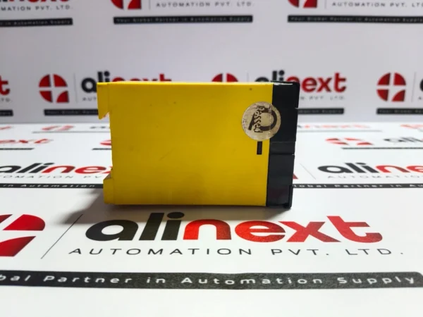 Bender AGH150W-4 coupling device DC 0-1.76 kV (crack)