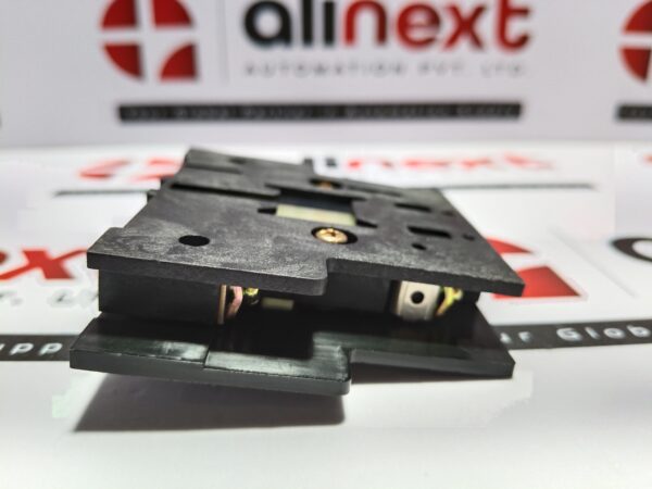 Fuji Electric P1302.650 Auxiliary Contact Block