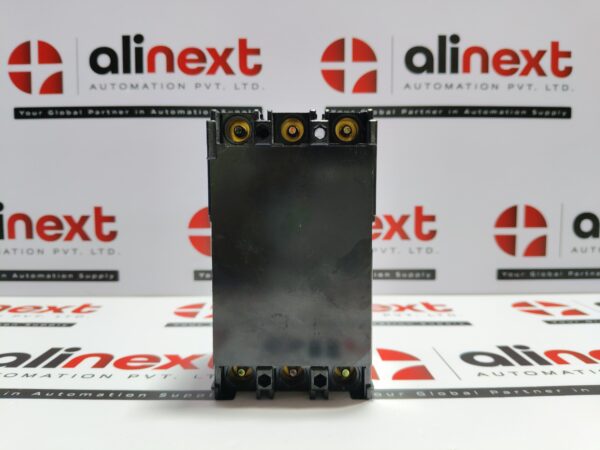 Fuji Electric SA33B auto molded case circuit breaker 3A|3P|AC 550V