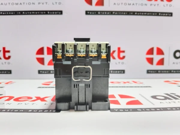 Fuji Electric SC-5-1 magnetic contactor 32A/690V