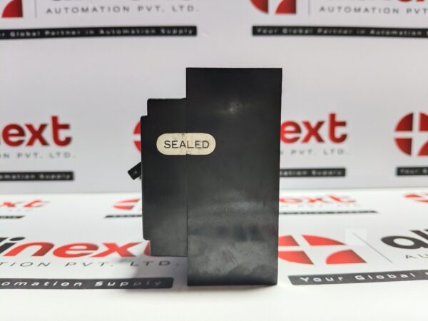 Hyundai HO-30E molded case circuit breaker 30A|3P