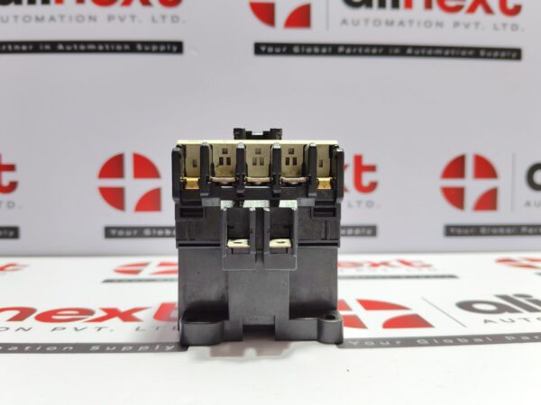 Fuji Electric SC-5-1Z magnetic contactor 103A/220-440V