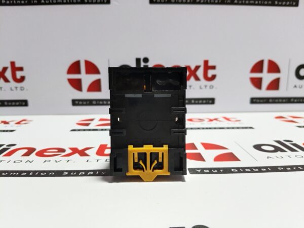 Omron H3BA solid-state multi-functional timer 0 to 10 sec. 5A 250V