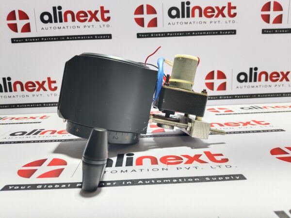 Japan Servo Co. Ltd DME33B6HPB 24VDC