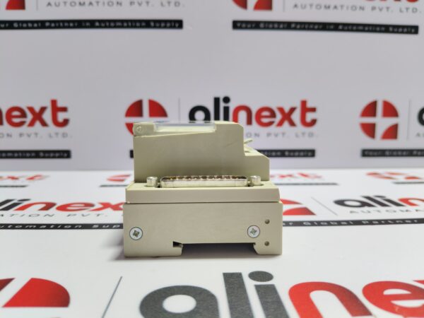 Telemecanique abe7-cpa02 connection sub-base plc module