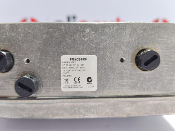 Johnson Controls P78MCB-9300 Dual Pressure Control Switch