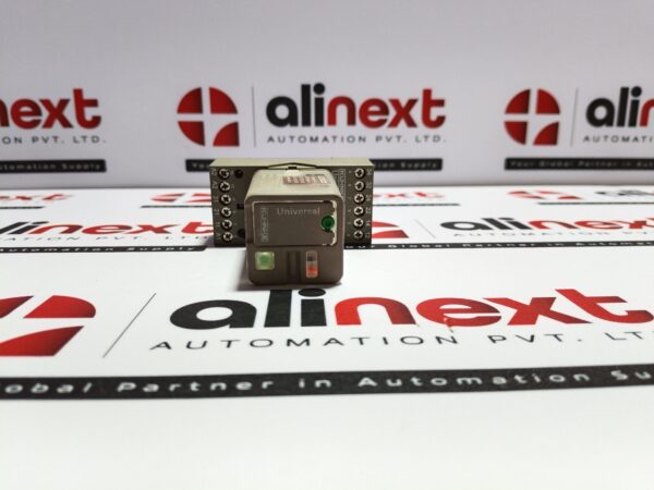 Kuhnke UF3-24VDC 1FL universal relay with a socket 24 V DC|3PDT|10A