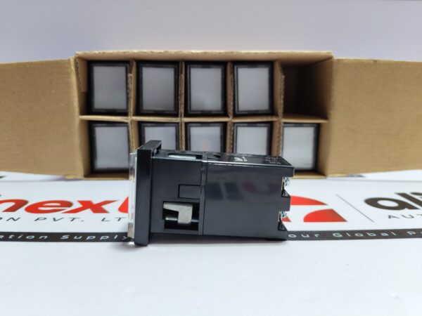 Lot Of 10 Hanyoung Nux CR-40D0W rectangular LED lamp CR40-D012-24VDC/AC 50/60Hz