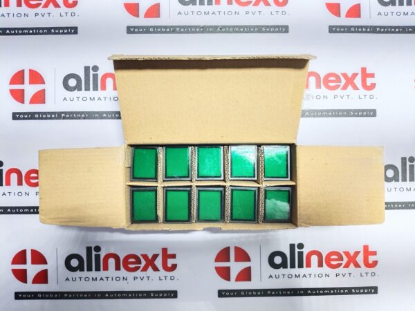 Lot Of 13X Hanyoung Nux CR40-D0G rectangular LED lamp 12-24V d.c/a.c. 50/60 Hz