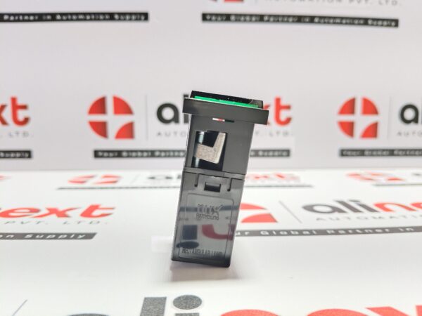 Lot Of 13X Hanyoung Nux CR40-D0G rectangular LED lamp 12-24V d.c/a.c. 50/60 Hz