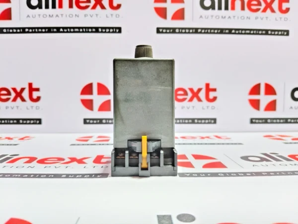 Omron DTS-44A001C Solid State Timer 0-2 Sec 7.5A 250V