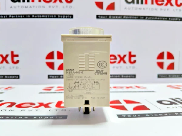 Omron H3BA-N8H timer relay 0-30 Minute 5A 220V