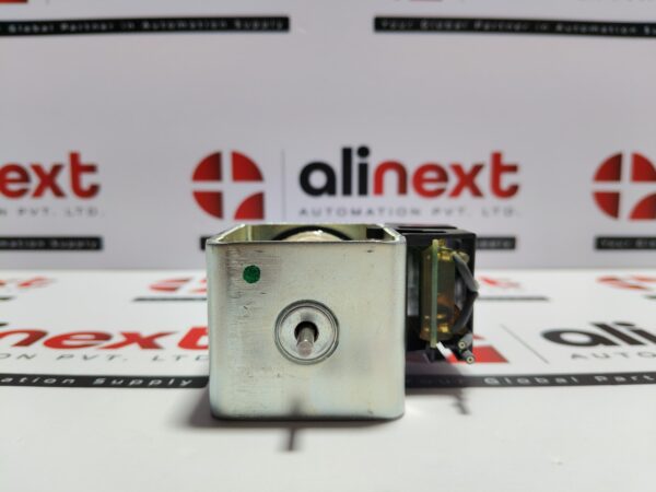 Siemens 3WL9111-0AD06-0AA0 circuit breaker accessory 220VDC/ 230VAC