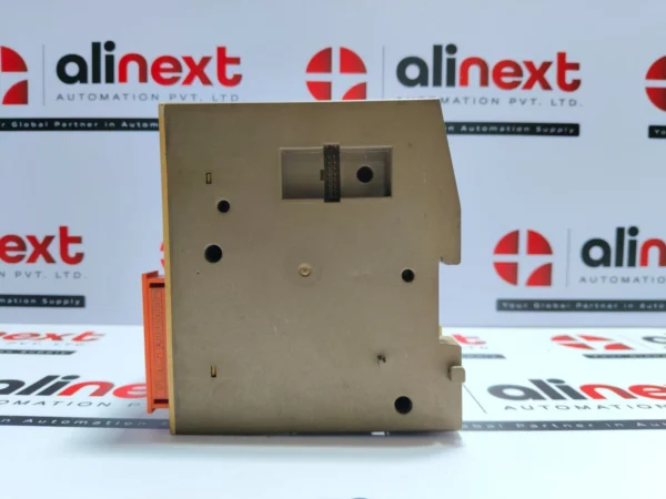 Siemens Simatic 6ES5 102-8MA02 Industrial automation control S5-100U / 24V DC