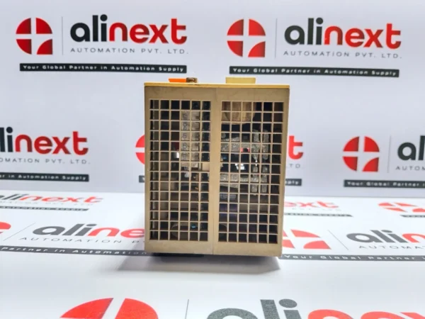 Siemens Simatic 6ES5 102-8MA02 Industrial automation control S5-100U / 24V DC