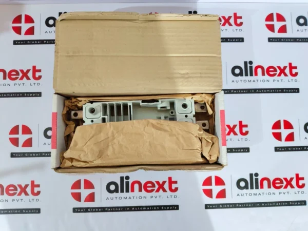 ABB 1SD A054737 R1 3-pole circuit breaker or switch Only Base