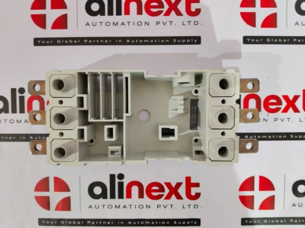 ABB 1SD A054737 R1 3-pole circuit breaker or switch Only Base