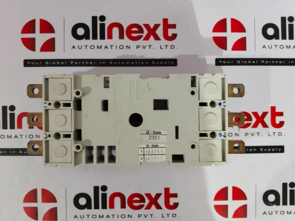 ABB 1SD A054737 R1 3-pole circuit breaker or switch Only Base