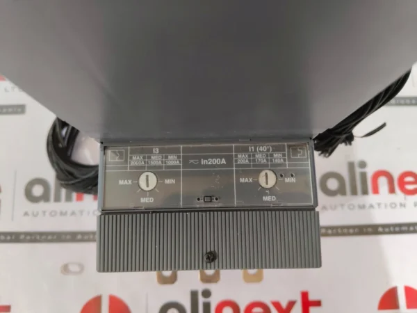 ABB SACE Tmax T4V 250 molded case circuit breaker