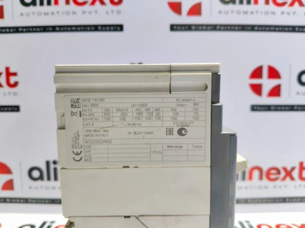 ABB SACE Tmax T4V 250 moulded case circuit breake 690V AC, 750V DC 1000V 8kV
