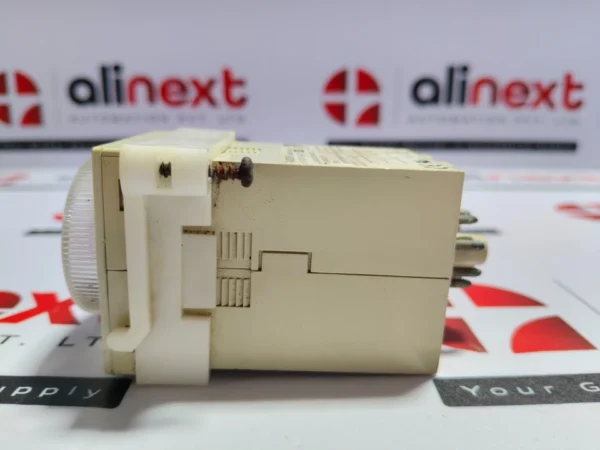 Carlo Gavazzi FAA08DW24 multifunction timer 12-240VAC 50-60Hz 2.5VA