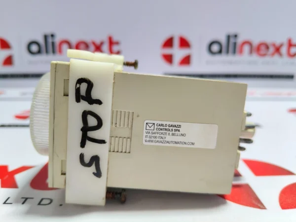 Carlo Gavazzi FAA08DW24 multifunction timer 12-240VAC 50-60Hz 2.5VA