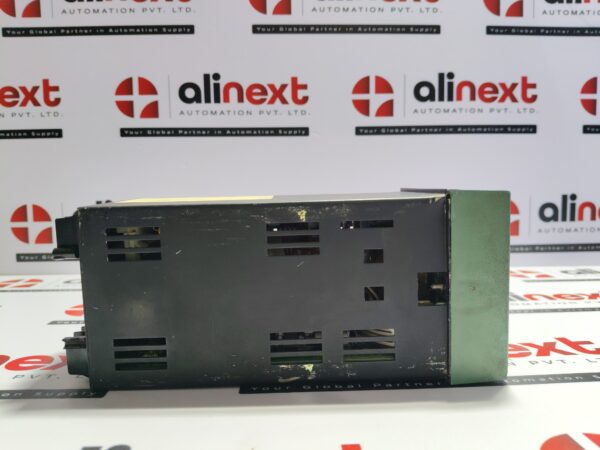 Honeywell DC3002 temperature controller DC3002-0-000-2-00-0111 USED | Tested |