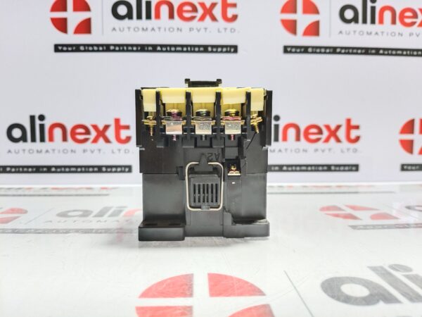Hyundai HMC 27 W11 magnetic contactor