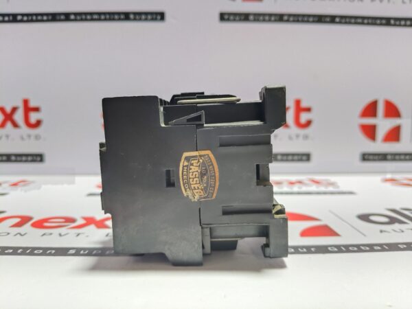 Fuji Electric SC-05 magnetic contactor 3P|690V|12A