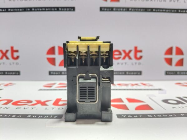 Fuji Electric SC-05 magnetic contactor 3P|690V|12A