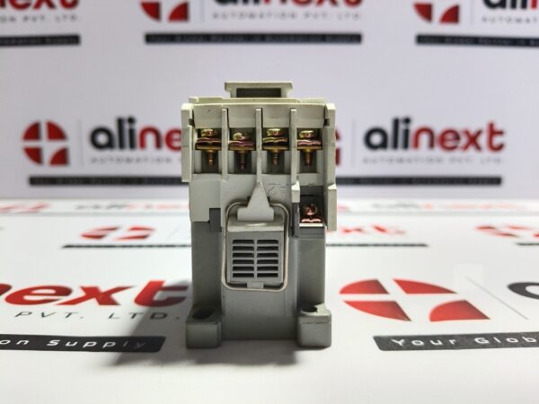 Hyundai HMX 31 control relay Brand New | Original | Unused