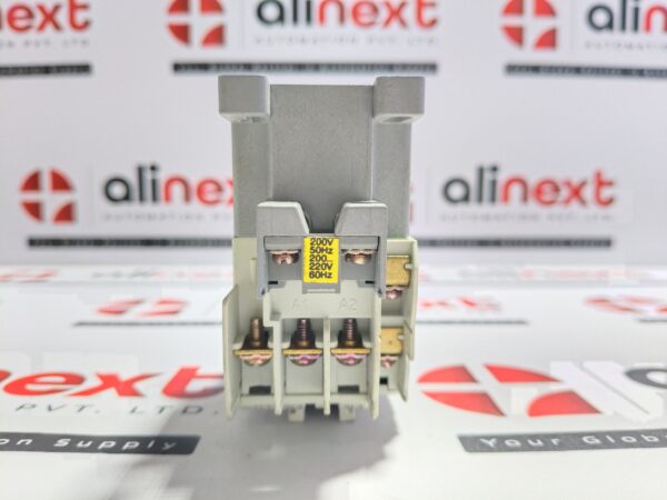 Hyundai HiMC 18 magnetic contactor Brand New | Original | Unused