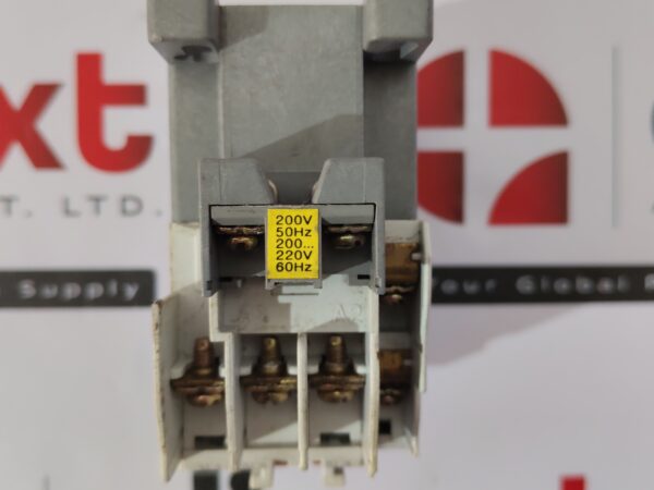 Hyundai HIMC 18 magnetic contactor USED | Tested | Working