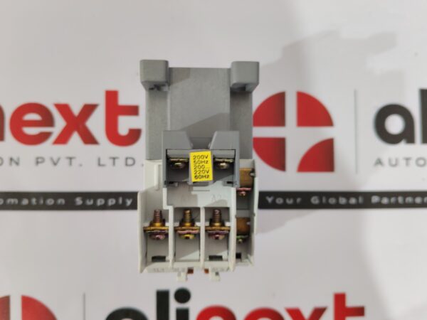 Hyundai HiMC 18 magnetic contactor USED | Tested | Working