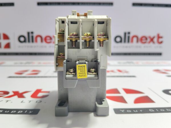 Hyundai HiMC 18 magnetic contactor USED | Tested | Working